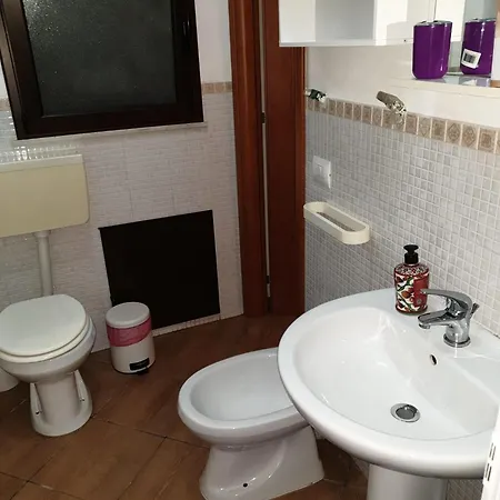 Casa Di Via Pitre' 29 公寓